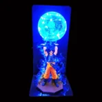 figura de goku haciendo la genkidama