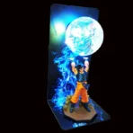 figura de goku haciendo la genkidama