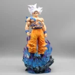 figura de goku ultra instinto