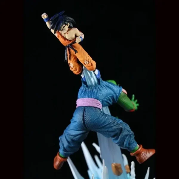 figura goku piccolo