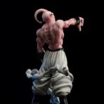 figura majin buu