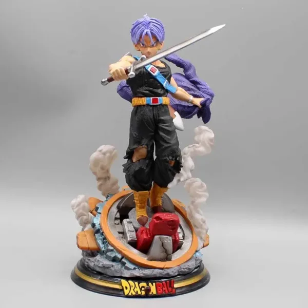 figura trunks