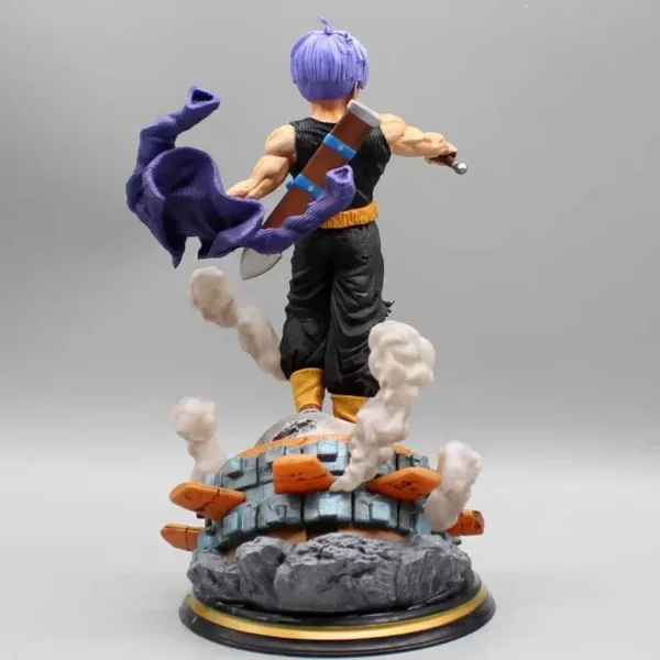 figura trunks