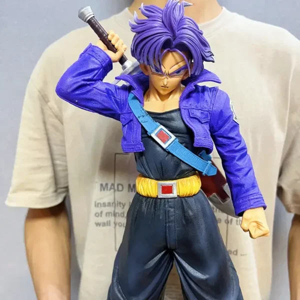 figura trunks del futuro